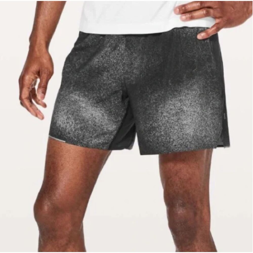 Lululemon Surge Mens 6" Shorts Ocean Spray Ice Grey Black Athletic Fit Sz M